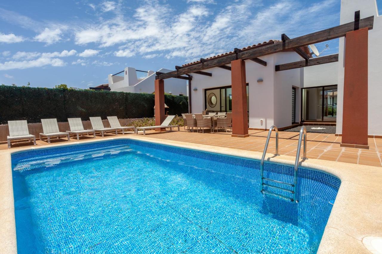 Villa Zafiro 13 Golf Private Pool Caleta De Fuste By Holidays Home Экстерьер фото