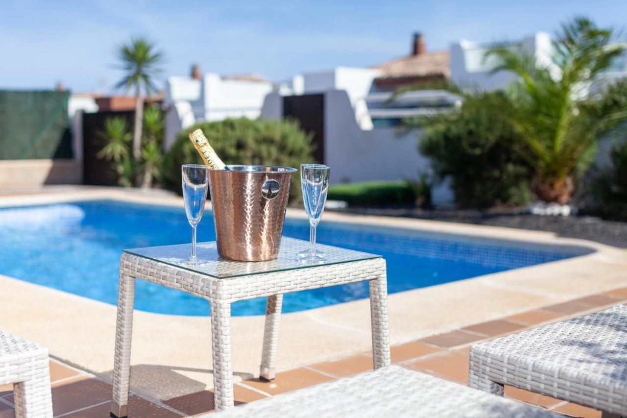 Villa Zafiro 13 Golf Private Pool Caleta De Fuste By Holidays Home Экстерьер фото