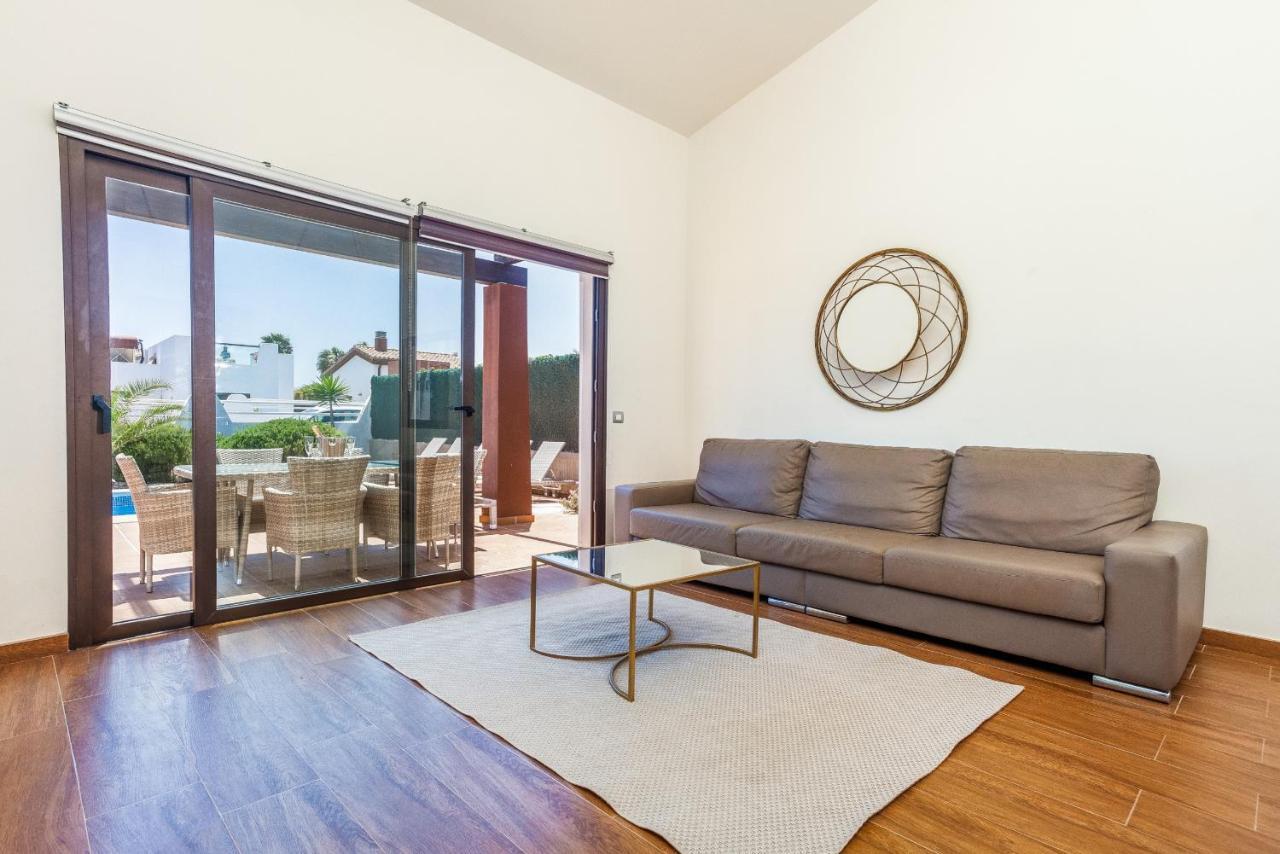 Villa Zafiro 13 Golf Private Pool Caleta De Fuste By Holidays Home Экстерьер фото