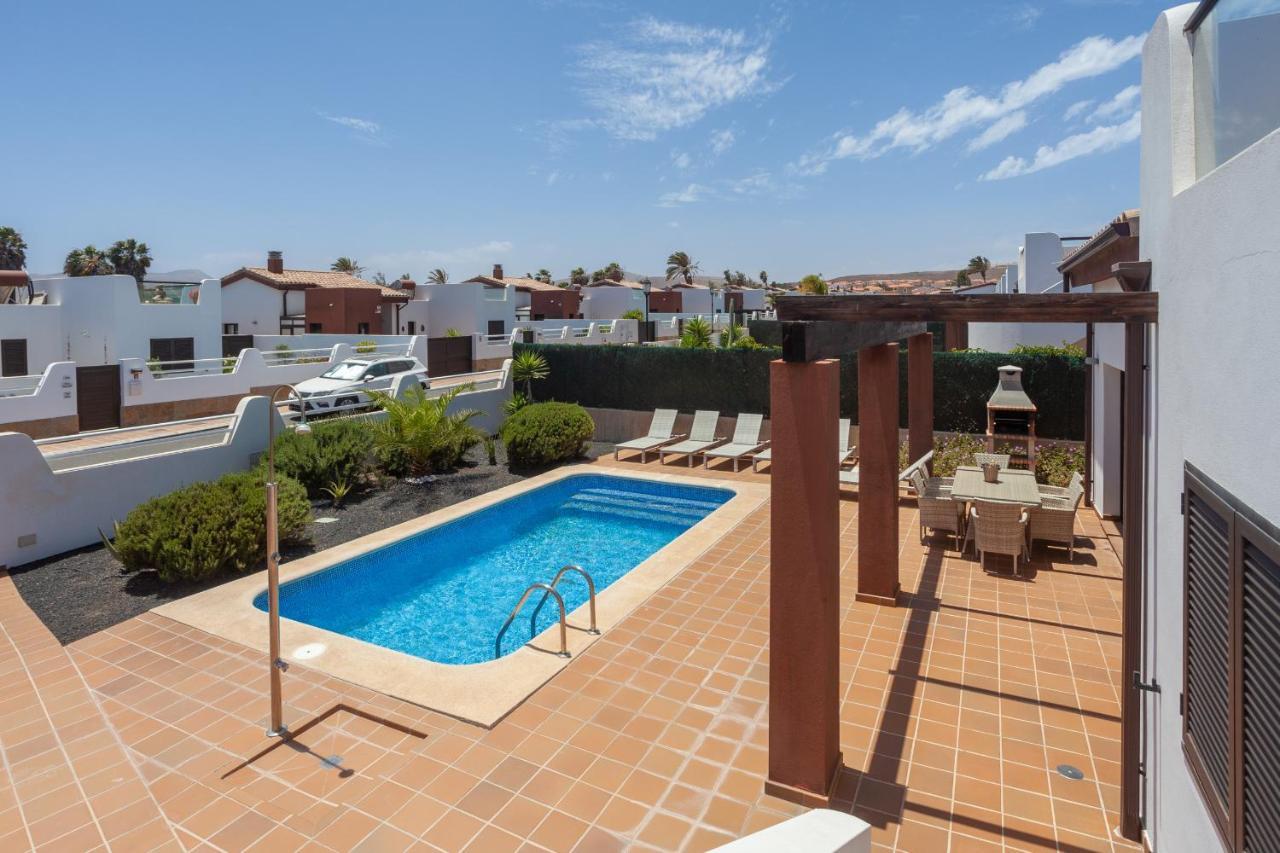 Villa Zafiro 13 Golf Private Pool Caleta De Fuste By Holidays Home Экстерьер фото